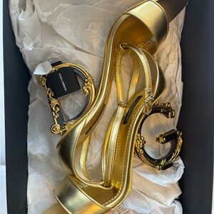 Dolce & Gabbana Gold Heels Luxurious Statement Shoes